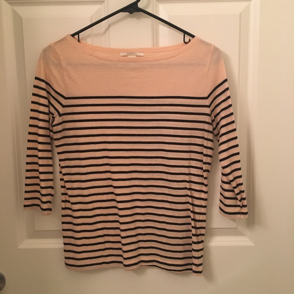 Quarter sleeve blouse